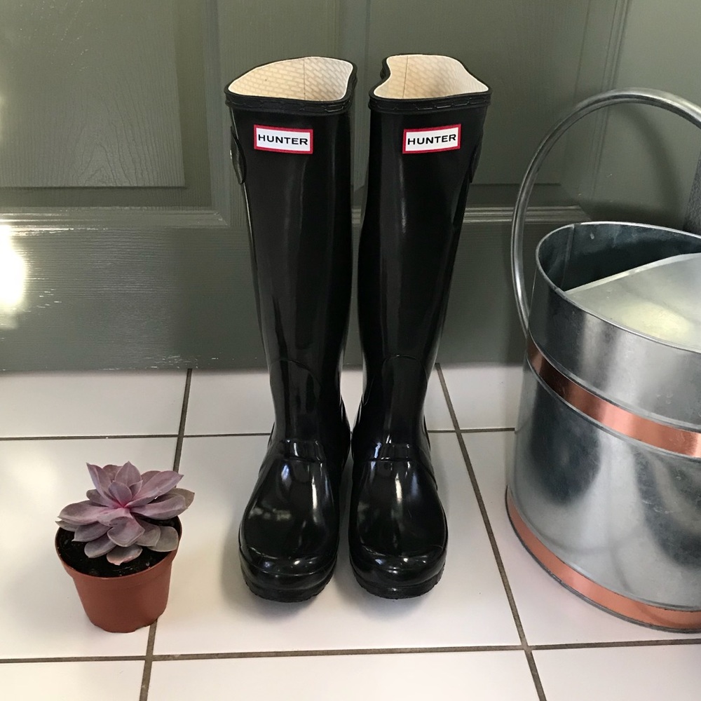 Hunter Boots with socks!